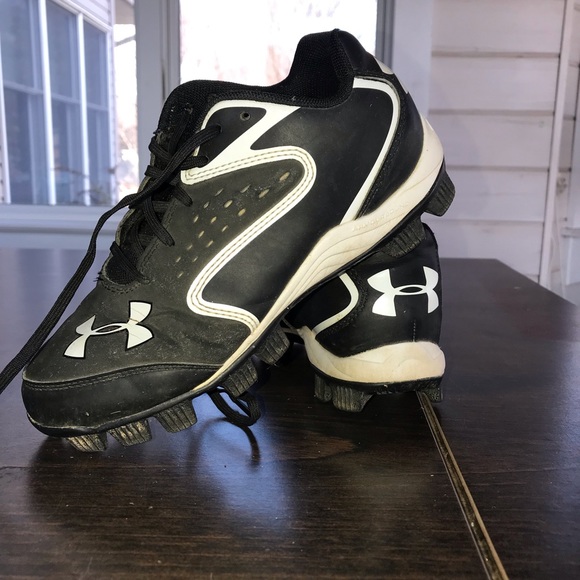 under armor softball cleats